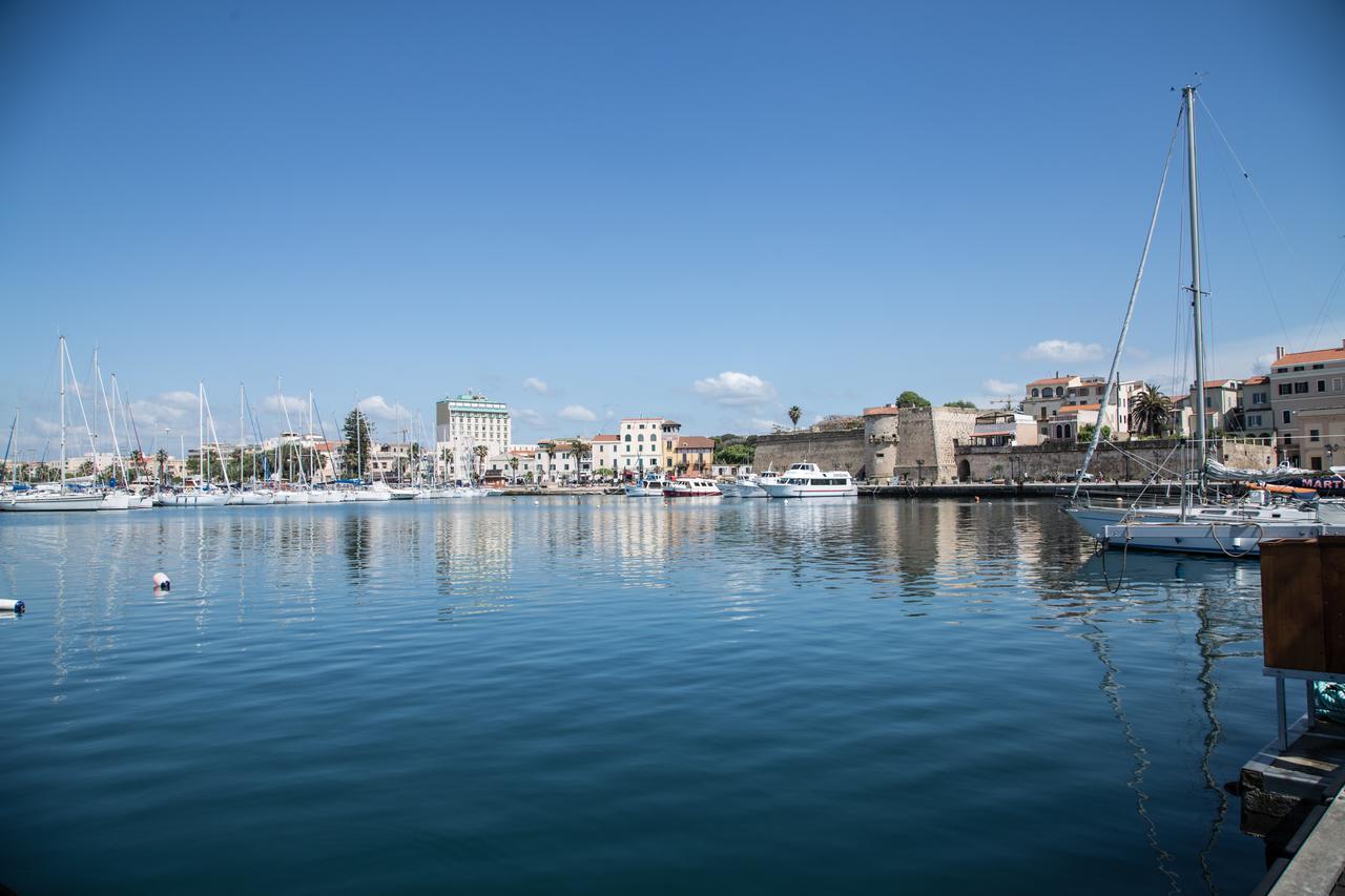 The Homeboat Company Aquatica-Alghero Extérieur photo